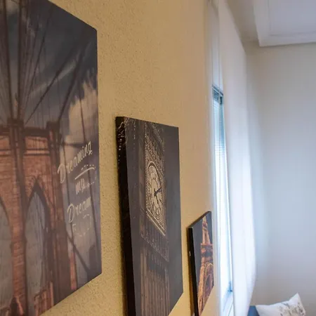 Apartment Entero, A 15 Minutos De Zona Centro Con Plaza De Aparcamiento Opcional *